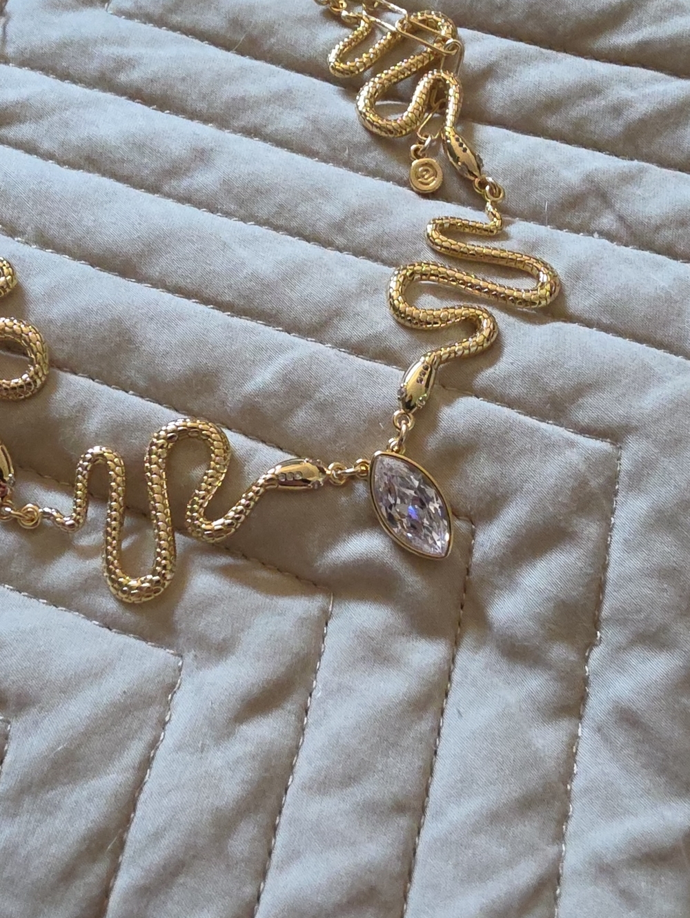 Ettika Serpentina Choker Necklace - Gold Clear Gem New BNIB - Picture 5 of 5